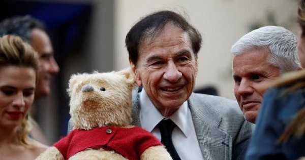 Penulis lagu Mary Poppins Richard Sherman meninggal pada usia 95, Entertainment News